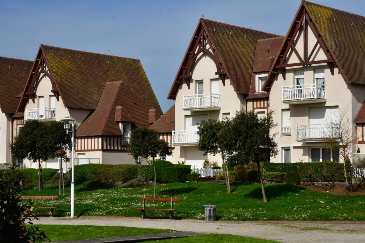 Appartement neuf - à 500m de la mer avec balcon Courseulles-sur-Mer Exterior foto